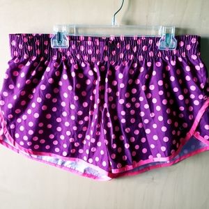 pink and purple dotted wind shorts